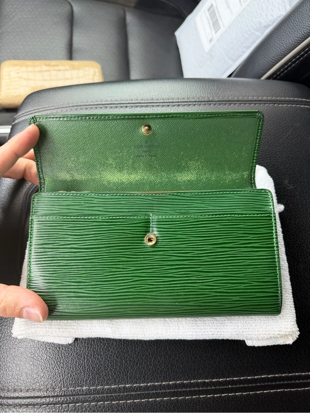 Authentic Louis Vuitton Green Epi Leather Continental Sarah Wallet COA Included